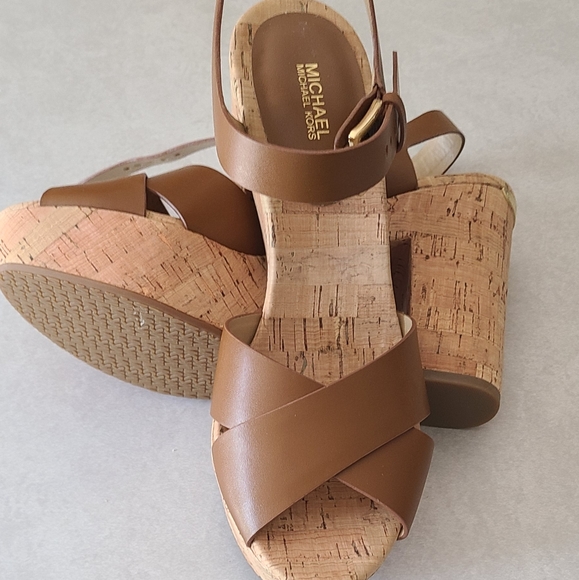 Sandals - Picture 2 of 2